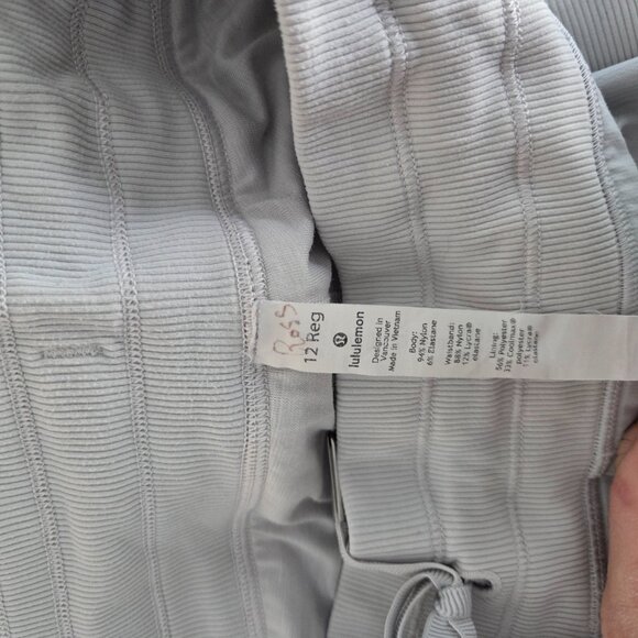 lululemon Dance Studio Mid-Rise Pant Regular - Picture 4 of 4